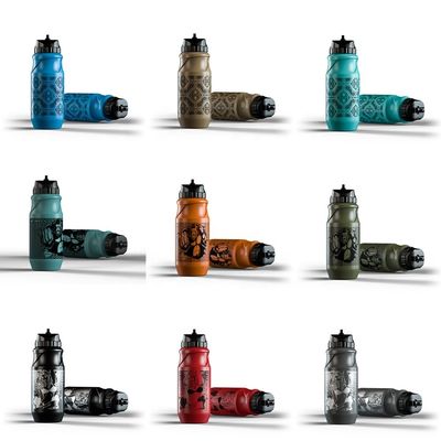 Bottle de bicicleta de silicone multicolor de qualidade alimentar 215*80*80 mm Capacidade 650ml Exercício ao ar livre