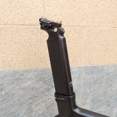 Bicicletas de estrada Bicicleta de pista com modo de processamento de superfície brilhante 700C Estrutura de bicicleta de estrada