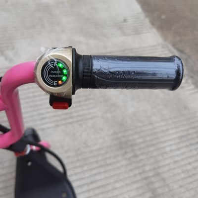 Scooter elétrico de 8 polegadas com cesta e assento Velocidade máxima 15 km/h Faixa por carga 8-10KM