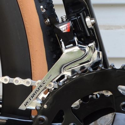 Bicicleta de cascalho de estrutura de carbono 700C*40C 11 velocidade APEX Freio de disco hidráulico para corridas de estrada